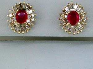 RUBY & DIAMOND EARRING