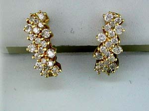DIAMOND EARRING
