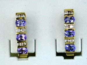 TANZANITE & DIAMOND EARRING