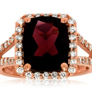 GARNET & DIAMOND RING