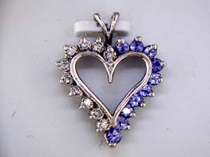 TANZANITE & DIA HEART PENDANT