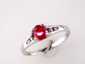 RUBY & DIAMOND RING