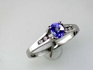 TANZANITE & DIAMOND RING