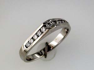 DIAMOND WEDDING RING