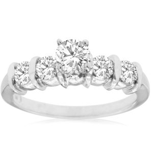 DIAMOND ENGAGEMENT RING