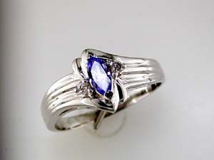 TANZANITE & DIAMOND RING