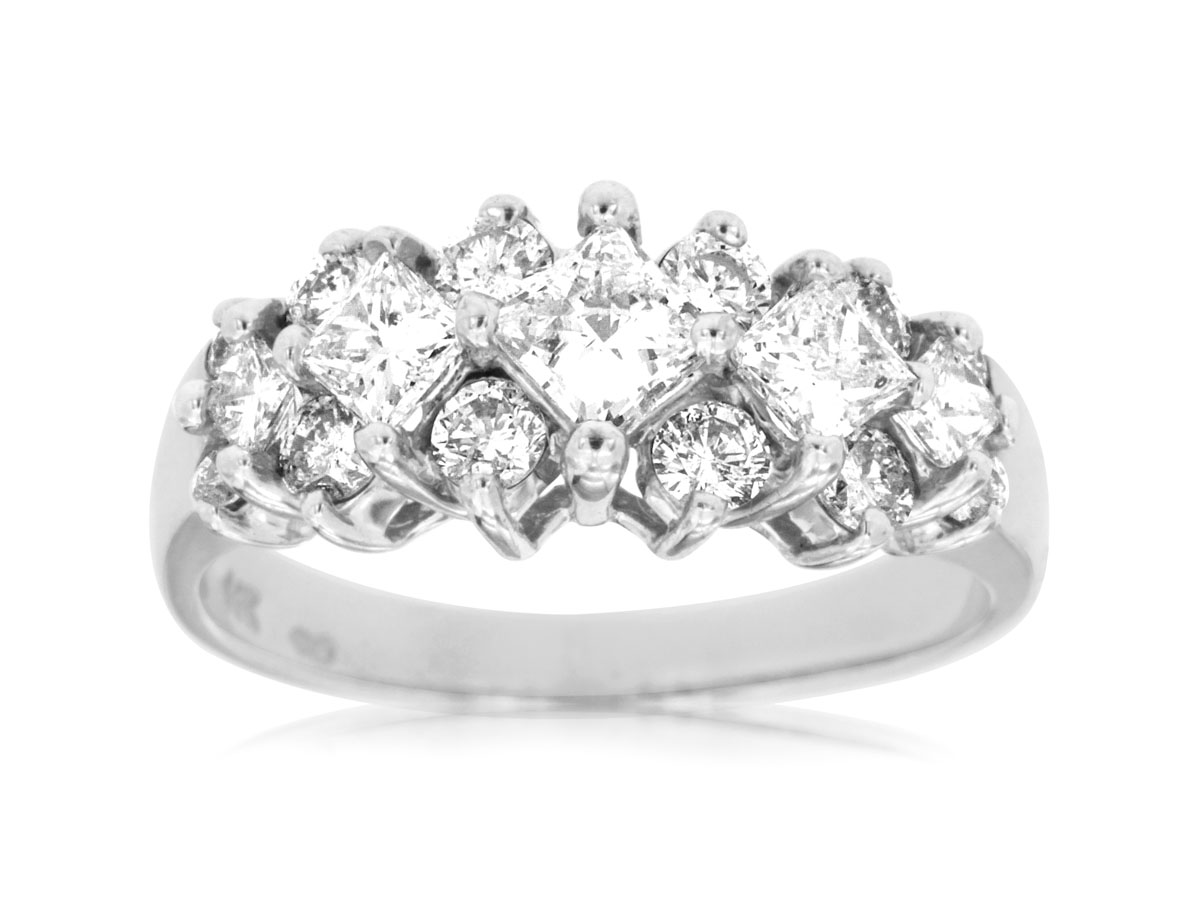 DIAMOND WEDDING RING