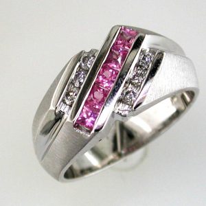 MEN’S DIA & PINK SAPPHIRE RING