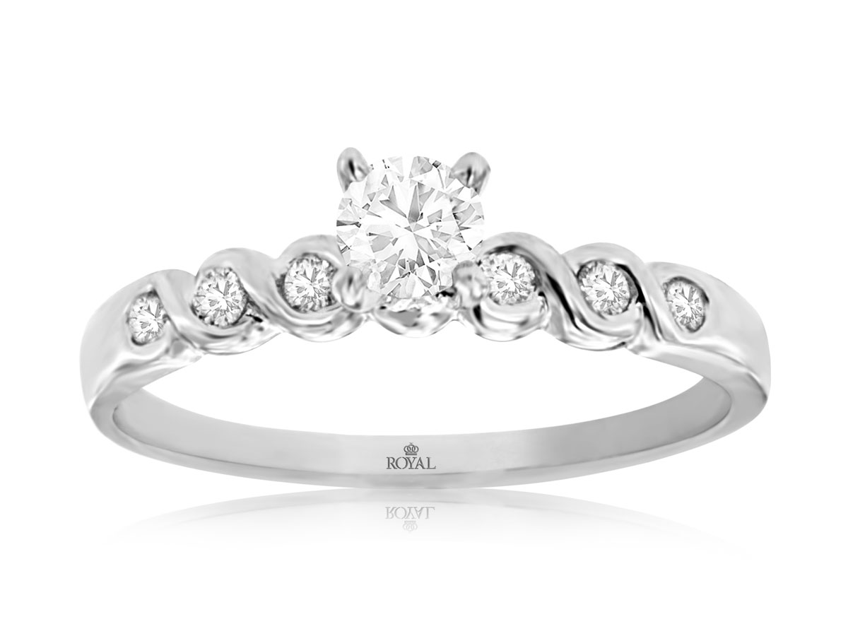 DIAMOND ENGAGEMENT RING