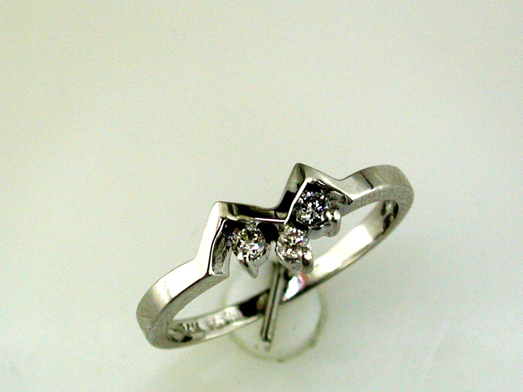 DIAMOND WEDDING RING