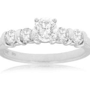 DIAMOND ENGAGEMENT RING