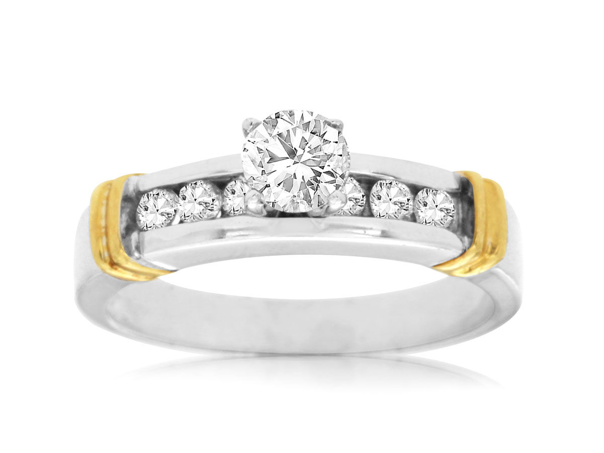 DIAMOND ENGAGEMENT RING (W.G)