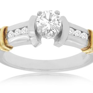 DIAMOND ENGAGEMENT RING