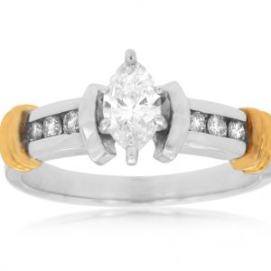 DIAMOND ENGAGEMENT RING