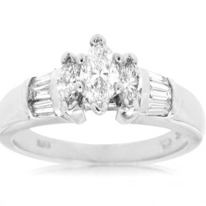 DIAMOND ENGAGEMENT RING