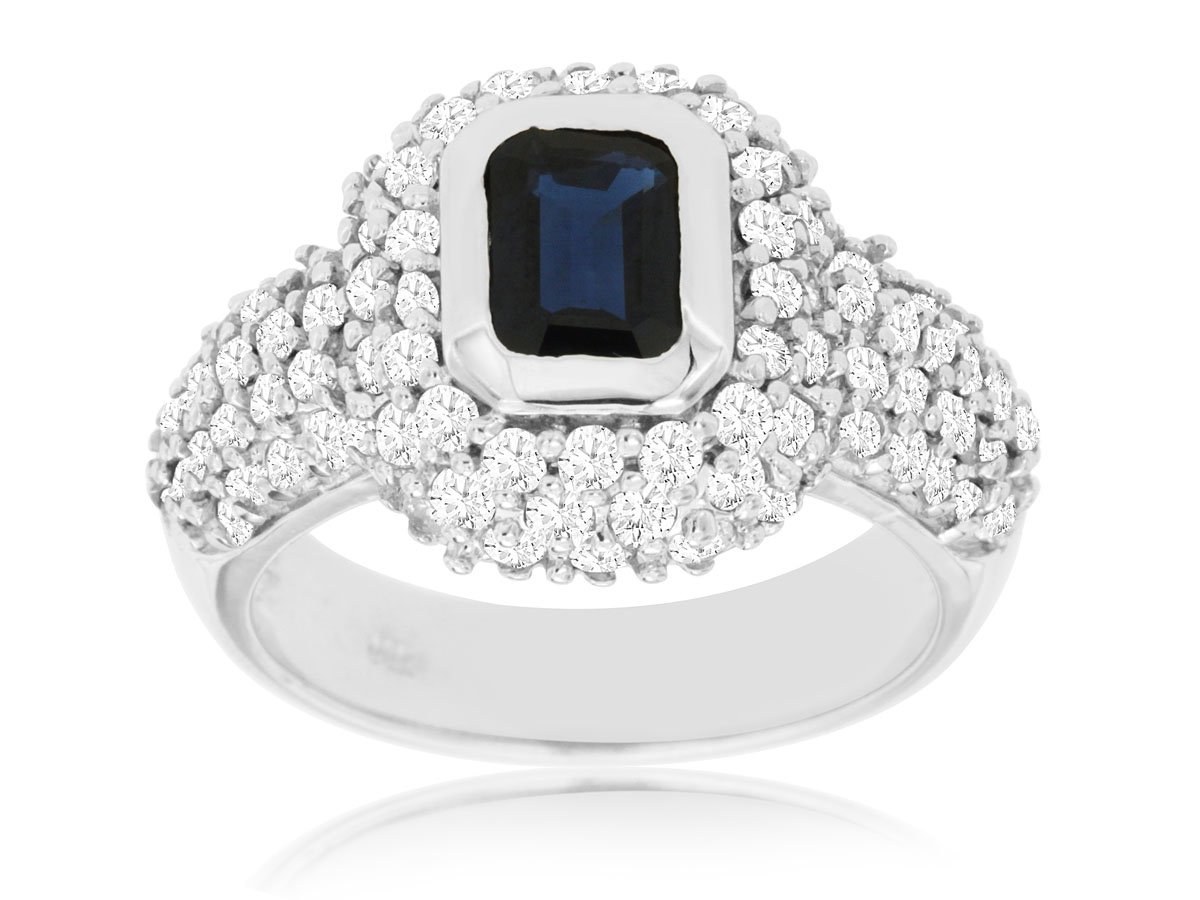 SAPPHIRE & DIAMOND RING