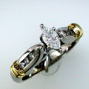 DIAMOND ENGAGEMENT RING