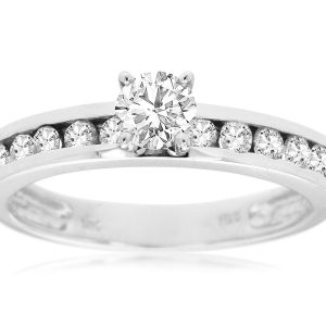 DIAMOND ENGAGEMENT RING