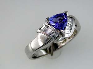 TANZANITE & DIAMOND RING
