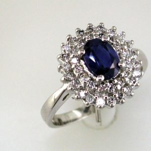 SAPPHIRE & DIAMOND RING