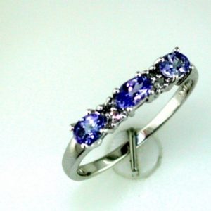 TANZANITE & DIAMOND RING