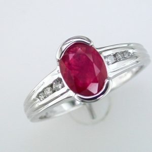 RUBY & DIAMOND RING