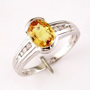 YELLOW SAPPHIRE & DIAMOND RING