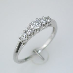 DIAMOND WEDDING BAND