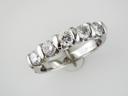 DIAMOND WEDDING BAND