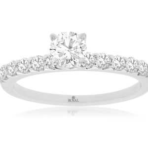 DIAMOND ENGAGEMENT RING