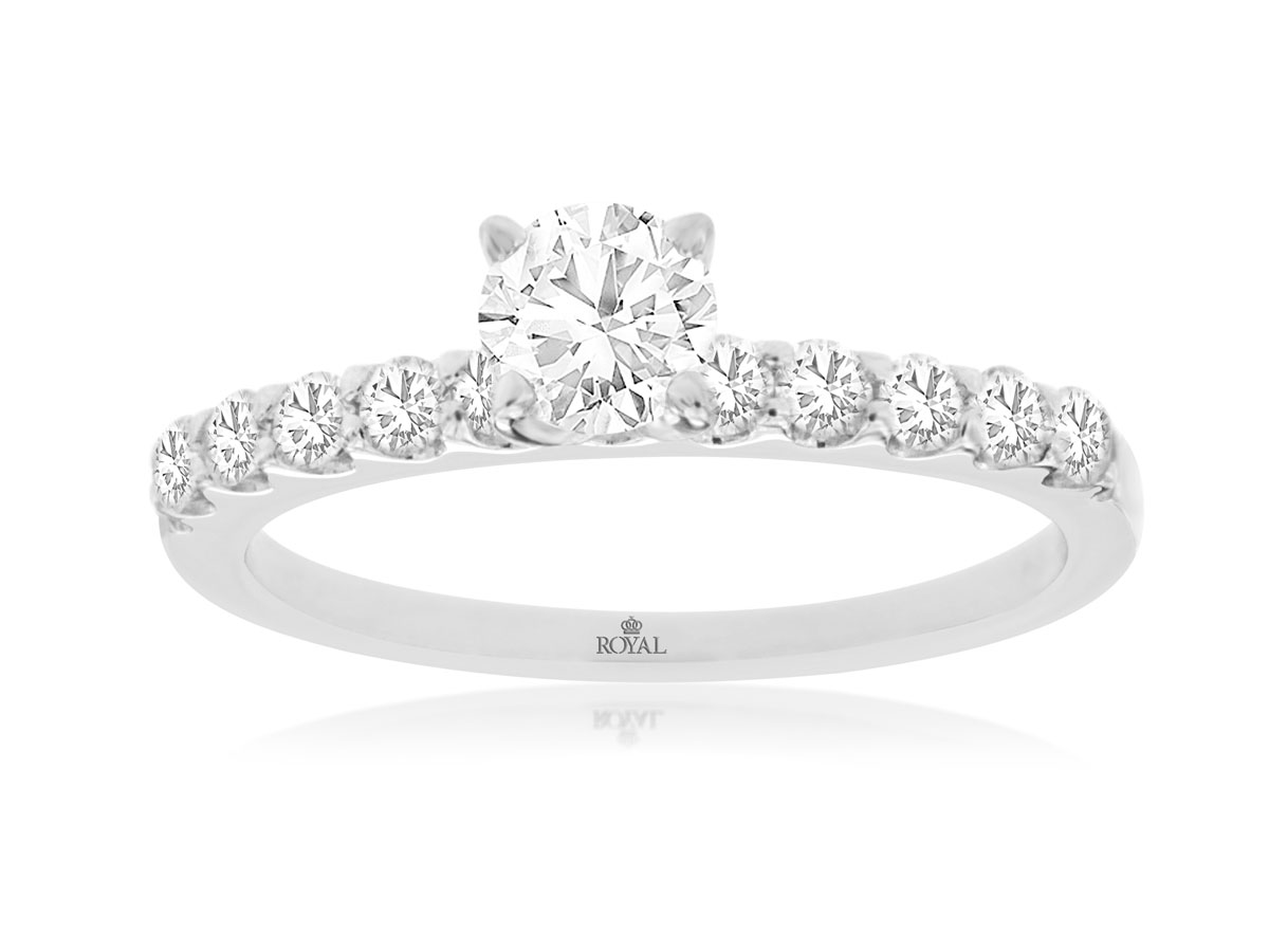 DIAMOND ENGAGEMENT RING