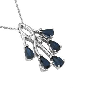 SAPPHIRE & DIAMOND PENDANT
