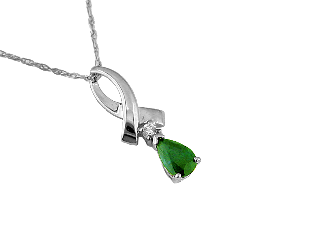 EMERALD & DIAMOND PENDANT