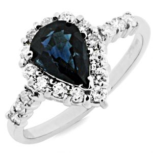 SAPPHIRE & DIAMOND RING