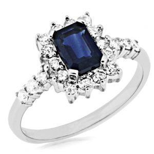 SAPPHIRE & DIAMOND RING