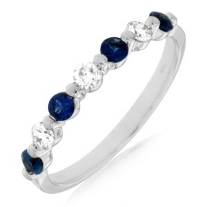 SAPPHIRE & DIAMOND RING