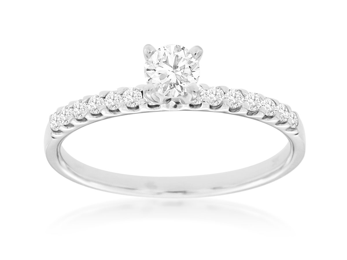 DIAMOND ENGAGEMENT RING