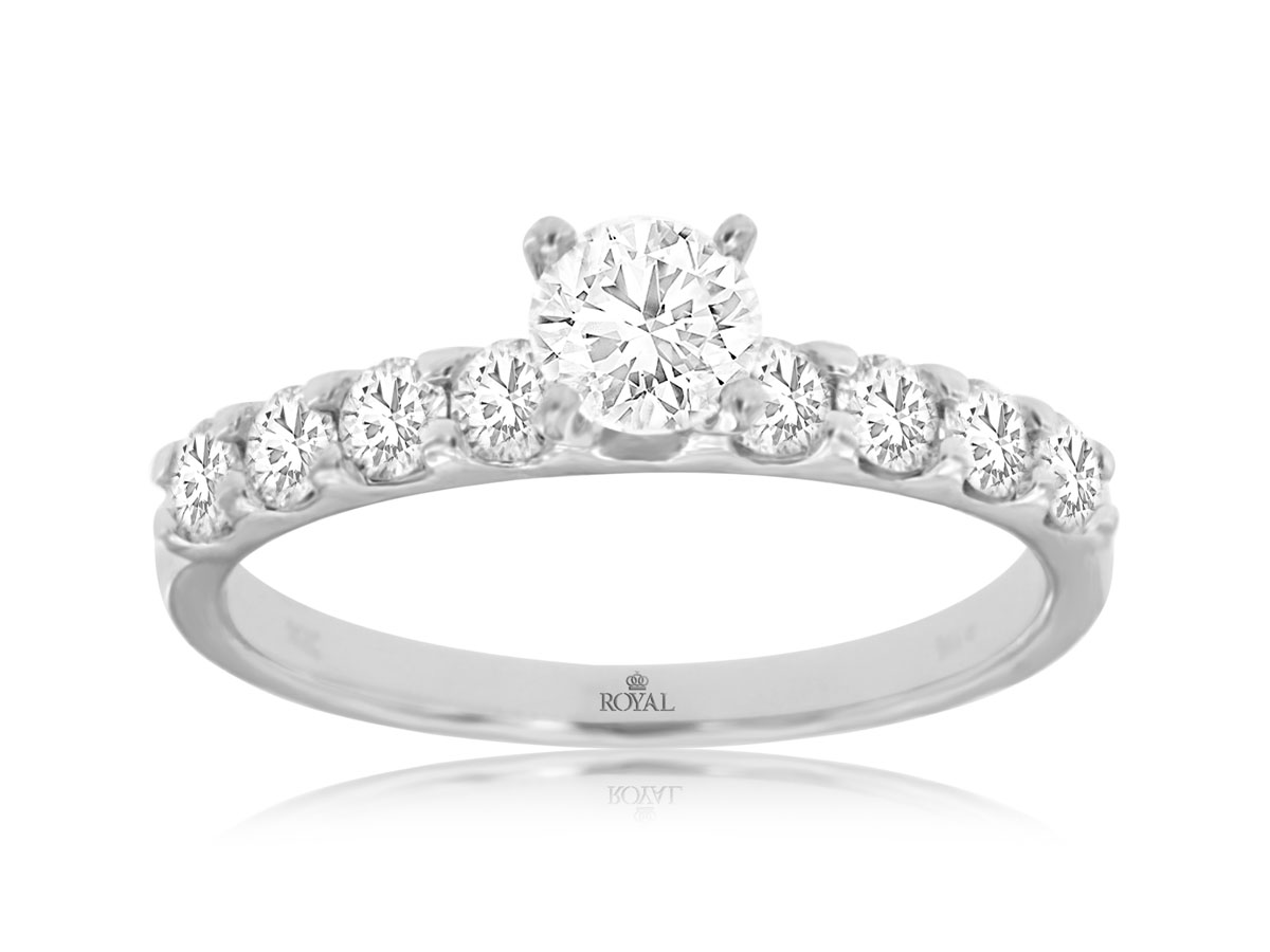 DIAMOND ENGAGEMENT RING