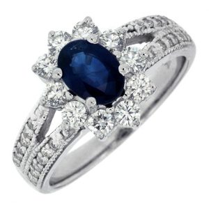 SAPPHIRE & DIAMOND RING