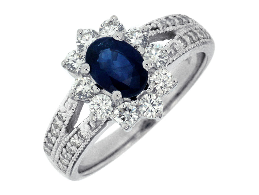 SAPPHIRE & DIAMOND RING