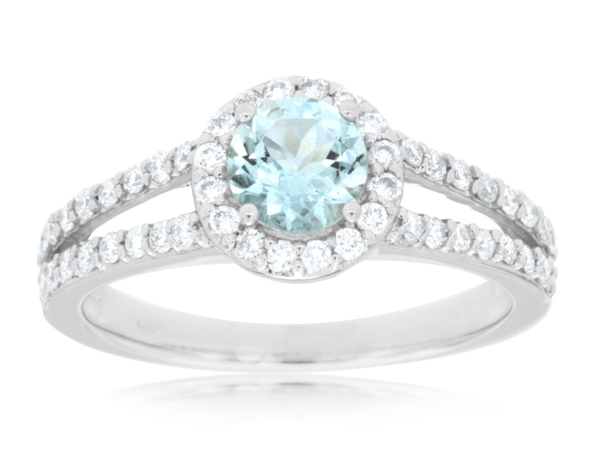 AQUAMARINE & DIAMOND RING