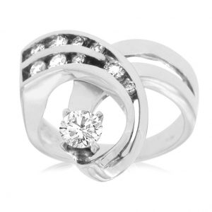 DIAMOND ENGAGEMENT RING
