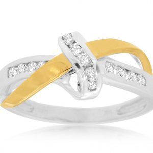 DIAMOND RING