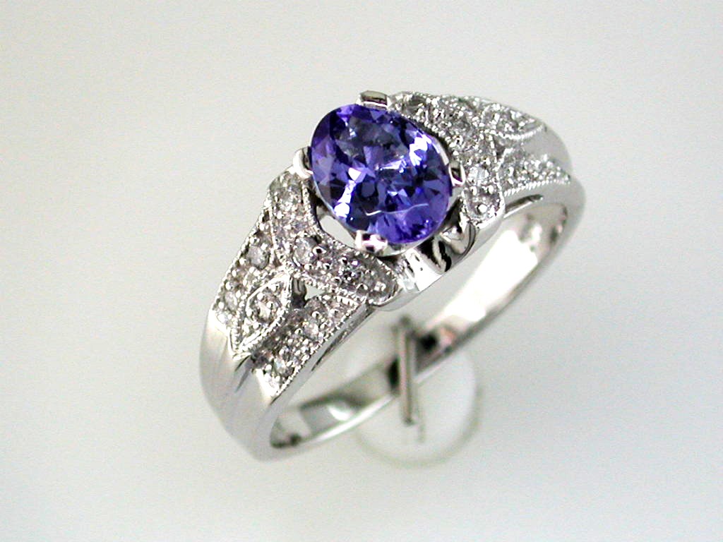 TANZANITE & DIAMOND RING