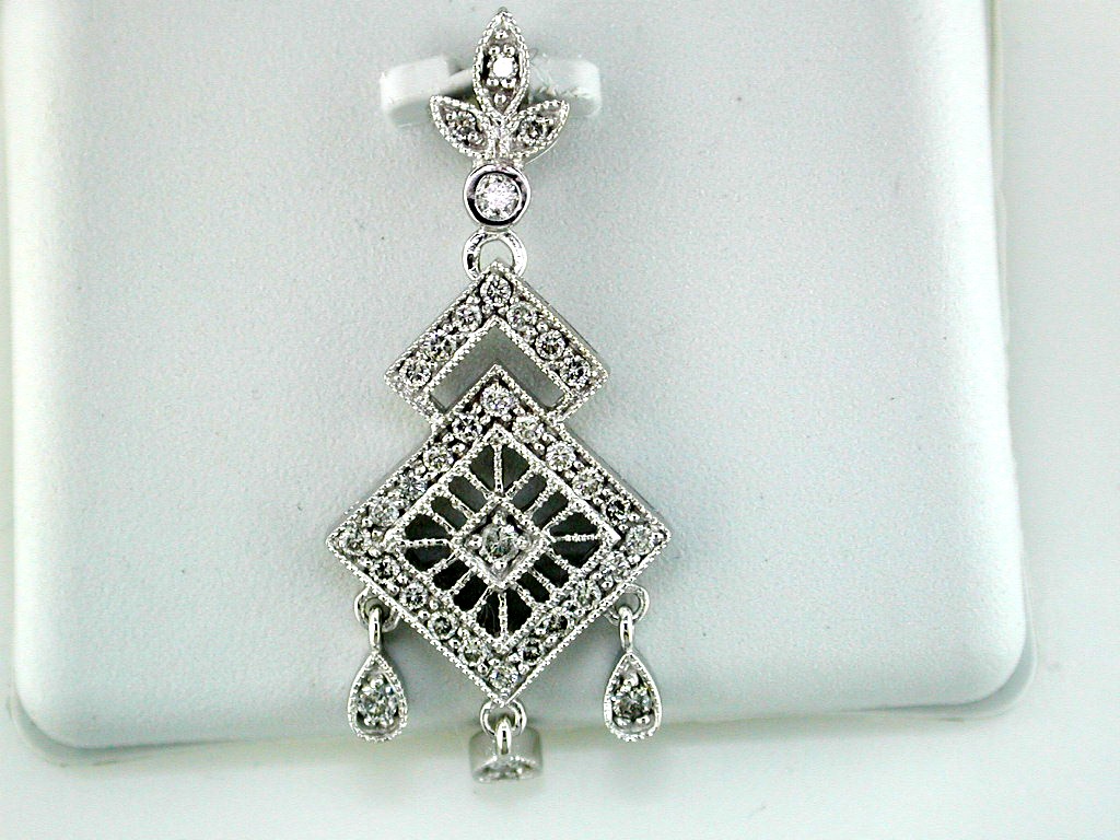 DIAMOND PENDANT