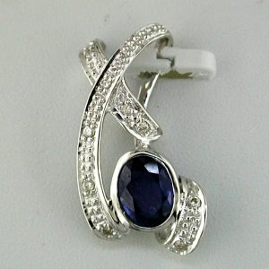 SAPPHIRE & DIAMOND PENDANT
