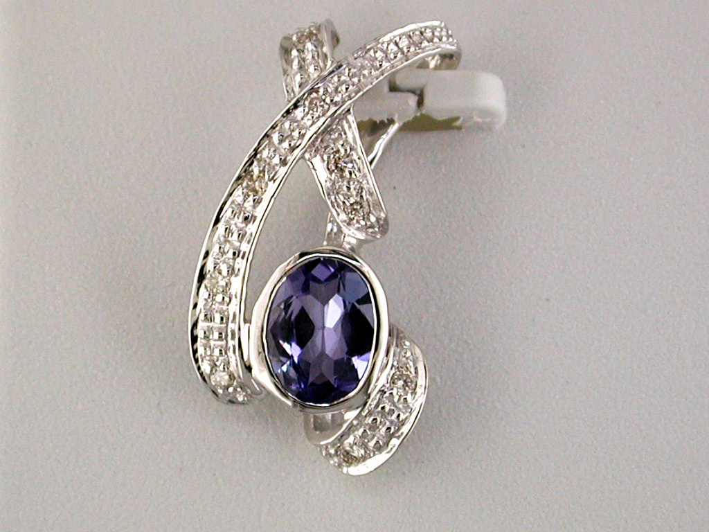 TANZANITE & DIAMOND PENDANT