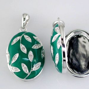 DIAMOND & ENAMEL PENDANT