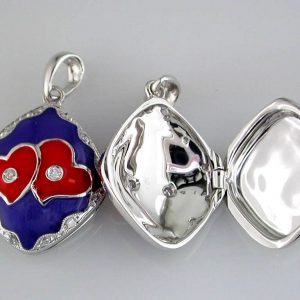 DIAMOND & ENAMEL PENDANT