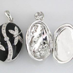 DIAMOND & ENAMEL PENDANT